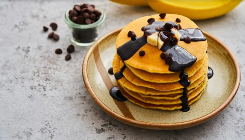 resep chocolate banana pancake